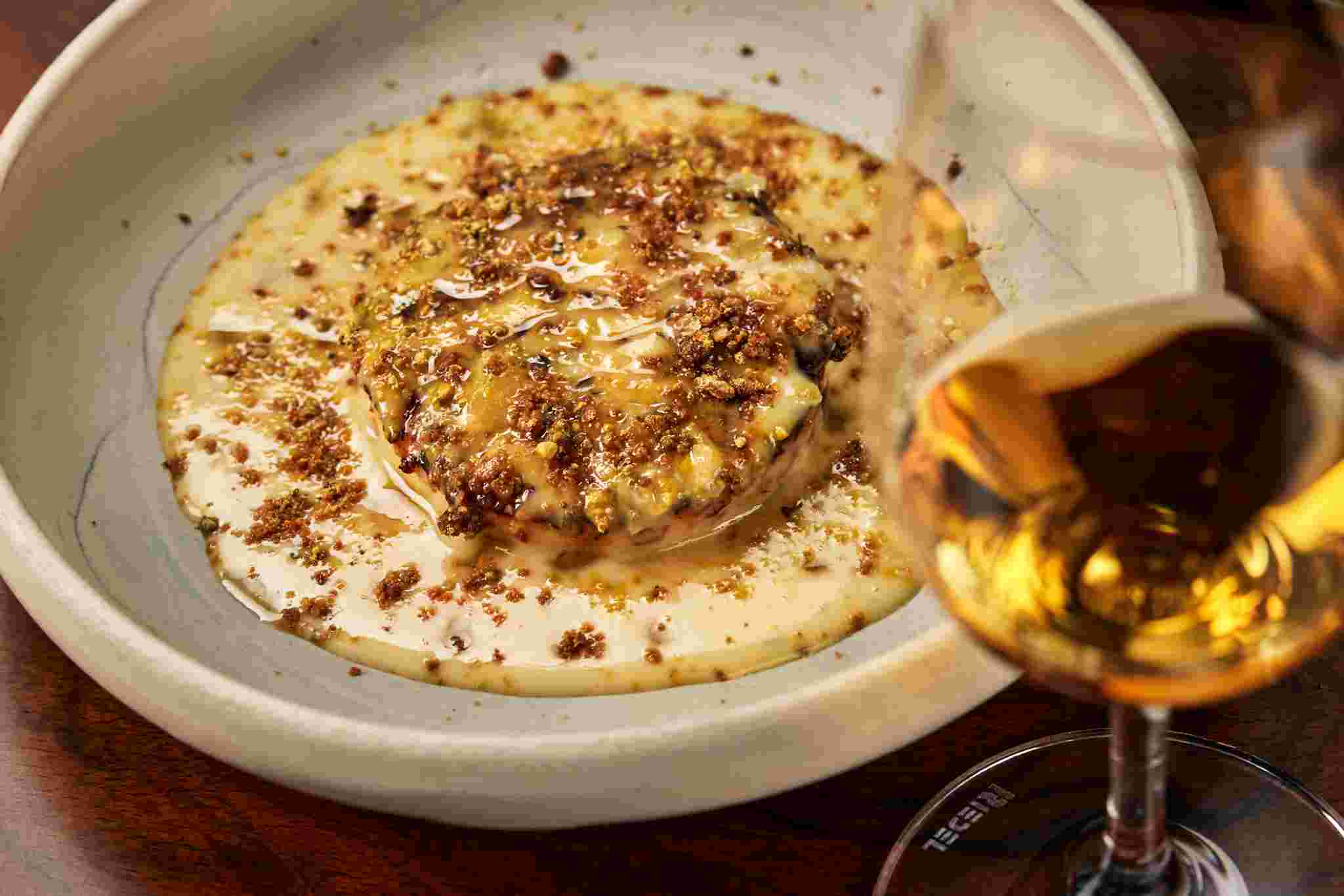 Elven Sūrio pyragas Wine and Dessert Lithuania